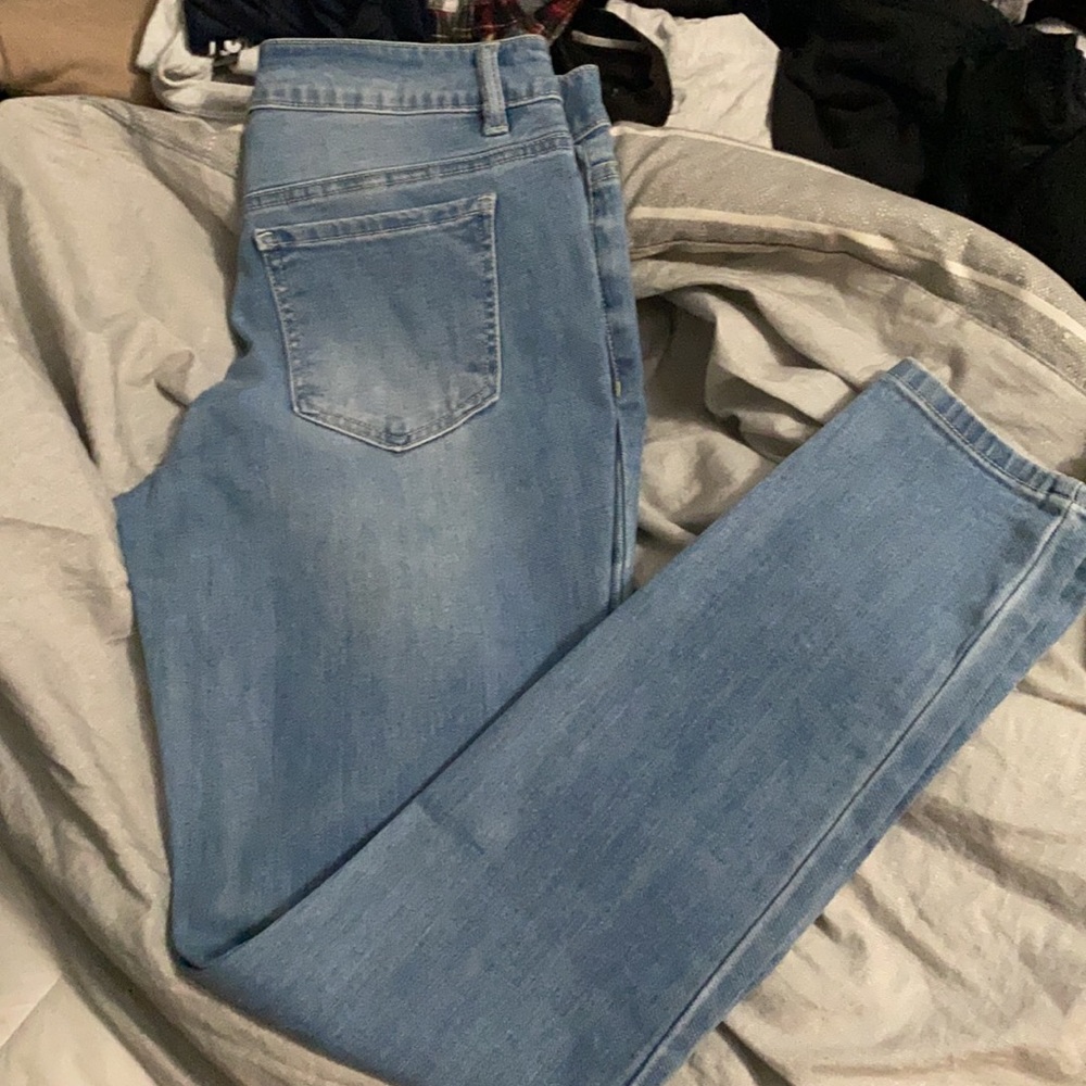 Jeans - Picture 2 of 2